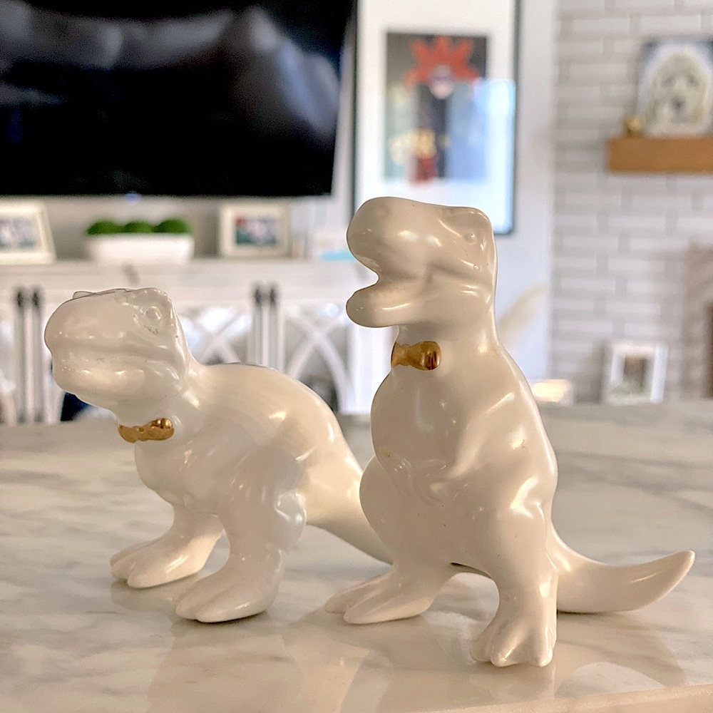 Standing T Rex Salt & Pepper Shaker Dinosaur Target White Gold Bow Ties Retired.